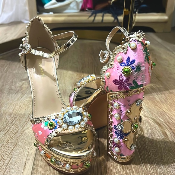 azalea wang Shoes - Azalea Wang gem platform heel